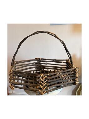 Primitive Adirondack Handmade Vtg Woven Basket Twisted Handle
